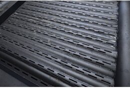 Топка с охлаждаемыми колосниками котла на дровах